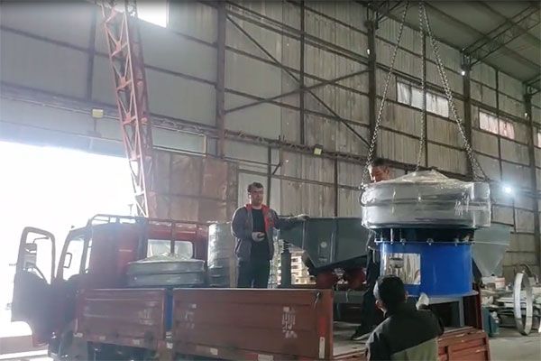 客戶訂制接觸物料不銹鋼旋振篩發貨