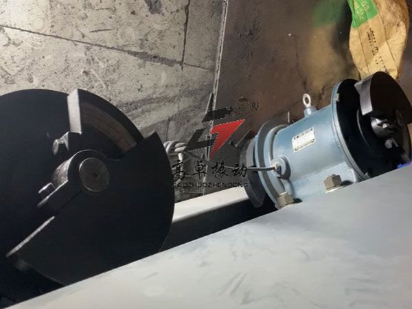 直線振動篩兩臺電機的運轉方向視頻