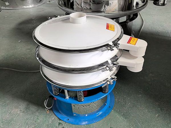 三次元振動篩分過濾機(jī)有什么特點(diǎn)？