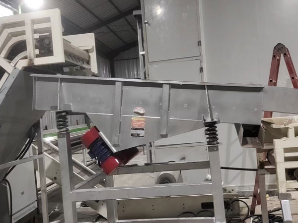 直線振動篩走料太慢怎么辦？