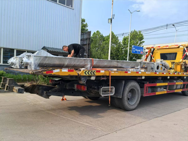 客戶訂制 U形螺旋輸送機發貨