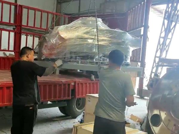 客戶定制直排篩今日發貨