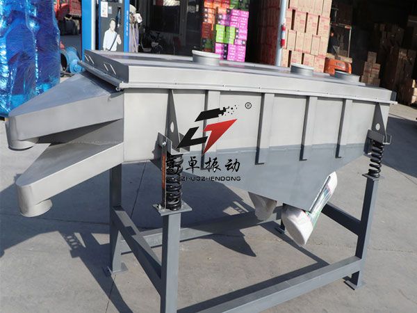 肥料直線振動篩工作原理