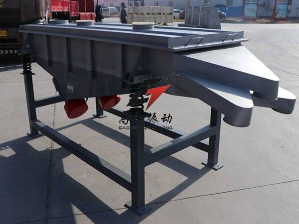 馬鈴薯粉雙層直線振動篩的特點