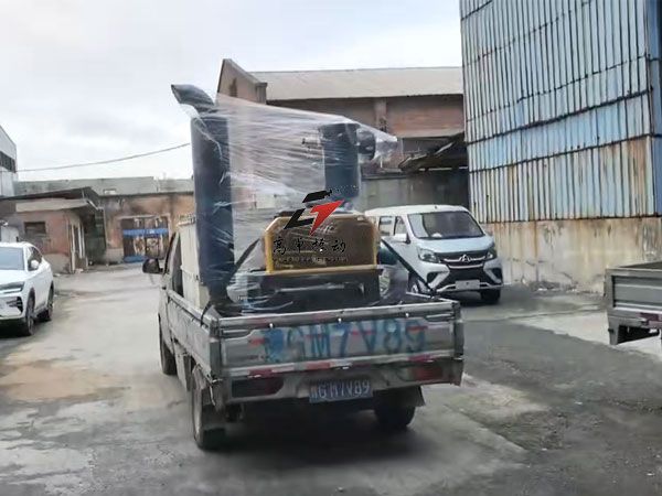 山西王老板再次訂購的羅茨風(fēng)機(jī)真空上料機(jī)已發(fā)貨
