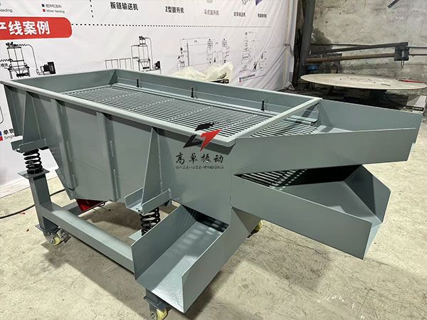 直線振動篩篩網(wǎng)破損的原因